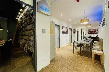 Jc&blue Guesthouse   Hostel