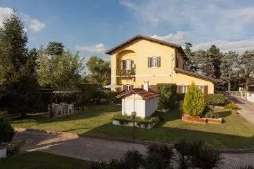 Majatalo Nina Guest House