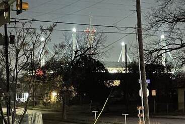 کلبه Wonderful 3 Br 2 Ba Near Downtown