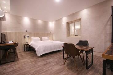 مُتل 369 Mugeo Dong Ulsan