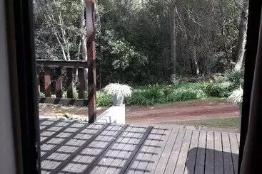 Majatalo Whispering Pines Country Estate