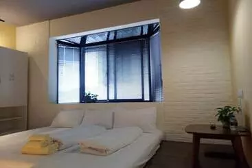 پانسیون Chi House