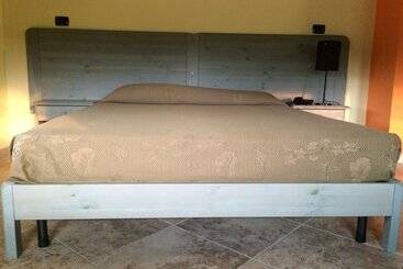 فندق ريفى Agriturismo Cascina Scola