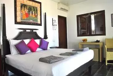 Hotelli Kanan Beach Resort