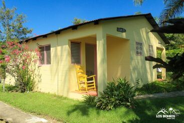 استراحتگاه Los Bohios Campo Anil