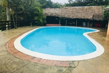 渡假胜地  Los Bohios Campo Anil