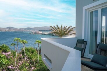 هتل آپارتمان Pafsilipon Suites