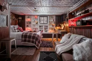 Mökkimajoitus Ski In/ski Out Miners Cabin