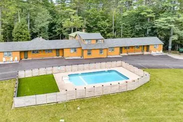The Inn & More