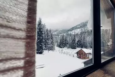 ペンション Hidden Bear Retreat Center