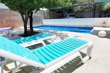 مسافرخانه Gure Loa