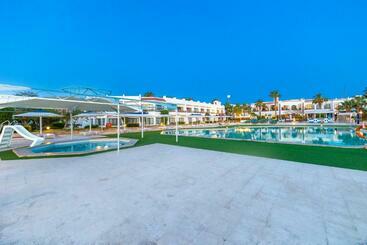 The Grand Hotel, Hurghada