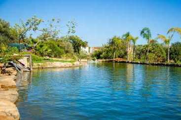 اقامتگاه Beautiful 2 Bed House In Lagoa Torrinha, Algarve