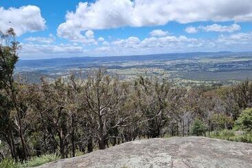 茅舍 Glen Lough Cabins