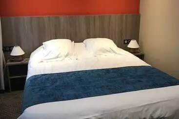 Otel Hôtel Les Frangins