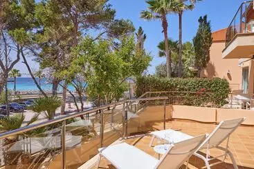 Otel Universal Aquamarin Beach Houses