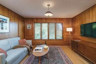 Mökkimajoitus The Purcell House By Avantstay Surrounded In Lush Greenery W/ Large Yard & Ocean Views