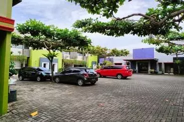 Hotel Lonari