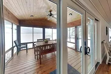 コテージ Waters Edge Green Lake