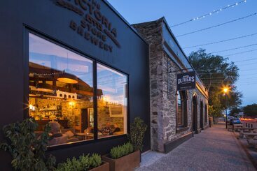 Отель Olivers Central Otago