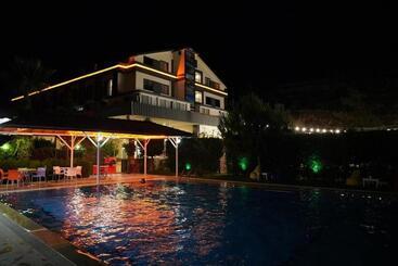 Hotel Letoon Antique