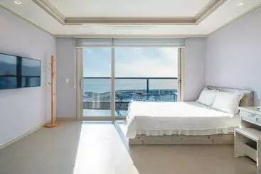 Yeosu Wayo Ocean View Pension