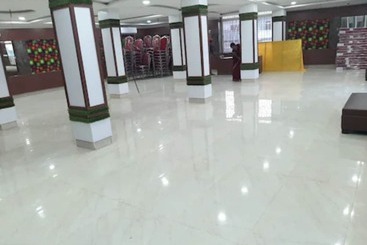 酒店 Goroomgo Z Square Aurangabad