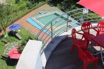 Danyang Three Nests Stay Pension