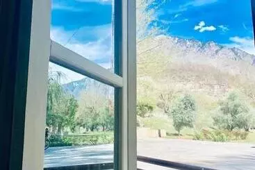 هتل Gahirat Castle