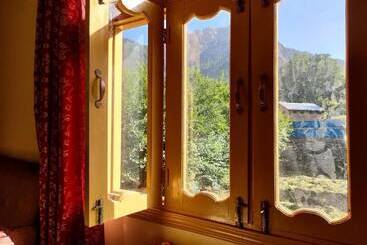 Kalash Continental Hotel And Resort