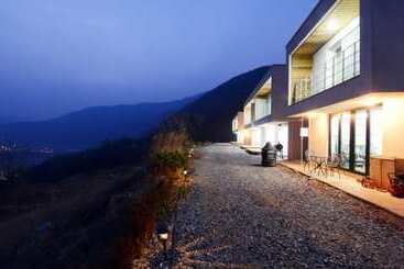 Danyang Avichae Pension