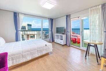 Gangneung Glad Pension