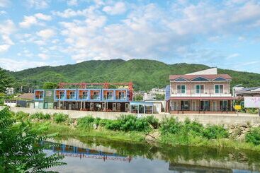 Samcheok Healingcamp Pension