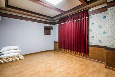 فندق على الطريق Suncheon Palma