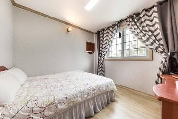 מוטל Yangyang Hajodae Donghwa Beach