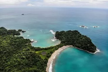 هتل Vista Ocean Suites