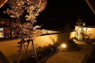 بنسيون Shodoshima Mitonosato