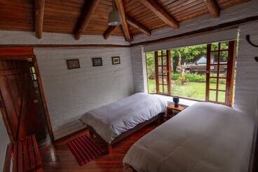 Bed and Breakfast Puembo Birding Garden   Bird Watchers And Nature Lovers
