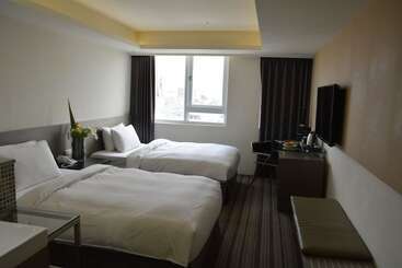 בית מלון כפרי De Rěve Express