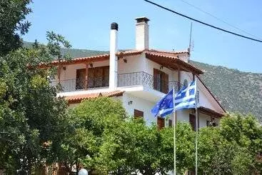 アパートホテル Dimitras House