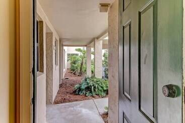 בית מלון כפרי 102 Sailmaker