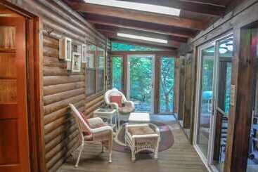 بيت ريفى Bear Lake Lodge