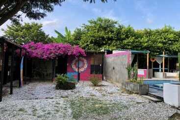 هتل Paraiso Lounge Santa Marta