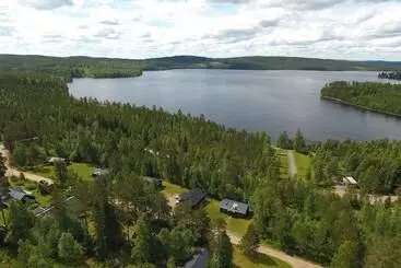 Mökkimajoitus Tyngsjö Vildmark