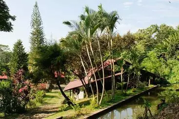 Takalik Maya Eco Lodge