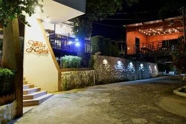 Villa Napoli Bed & Breakfast