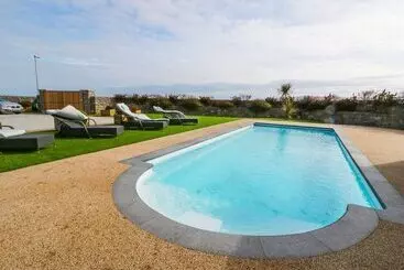 کلبه Beach House Apartment