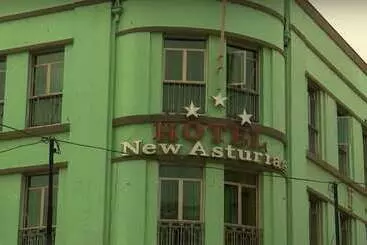 ホテル New Asturias