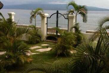 ベッドアンドブレックファースト The Wilsons Shangrila