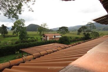 Finca Hotel Villa Laura